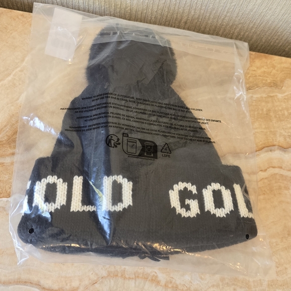 Goldbergh Hodd Faux Fur Beanie Black Cream White - Picture 7 of 12